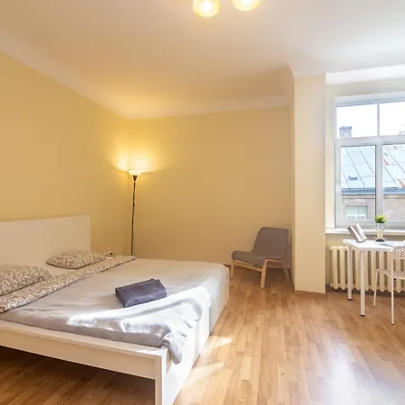 公寓 Comfort 4-bedroom Flat *